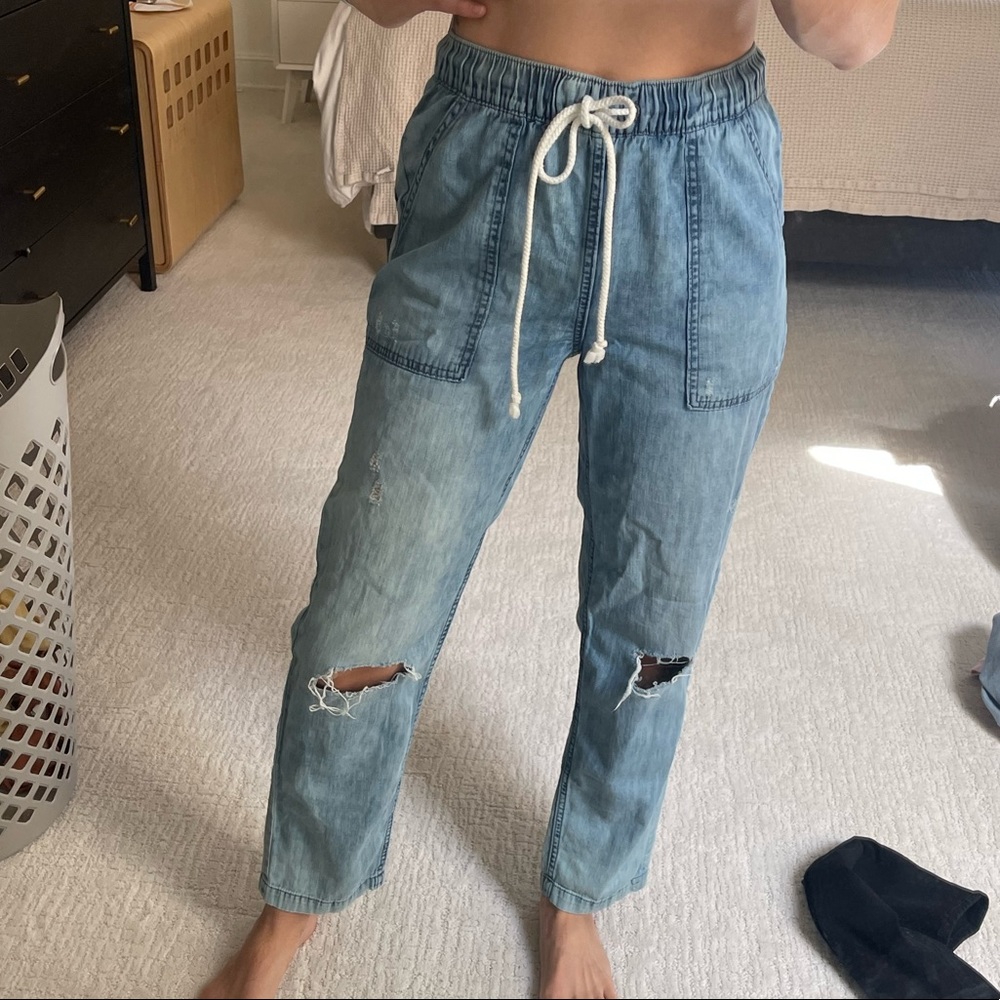 “Aerie” Women’s, Size Xs, loose cotton “jean” joggers